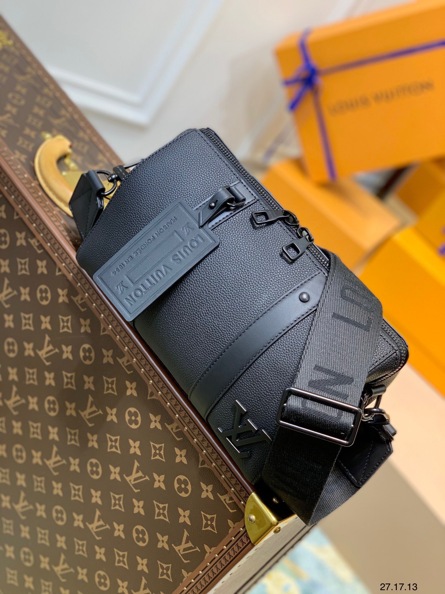 Túi xách Louis Vuitton Siêu Cấp RLCLV1847