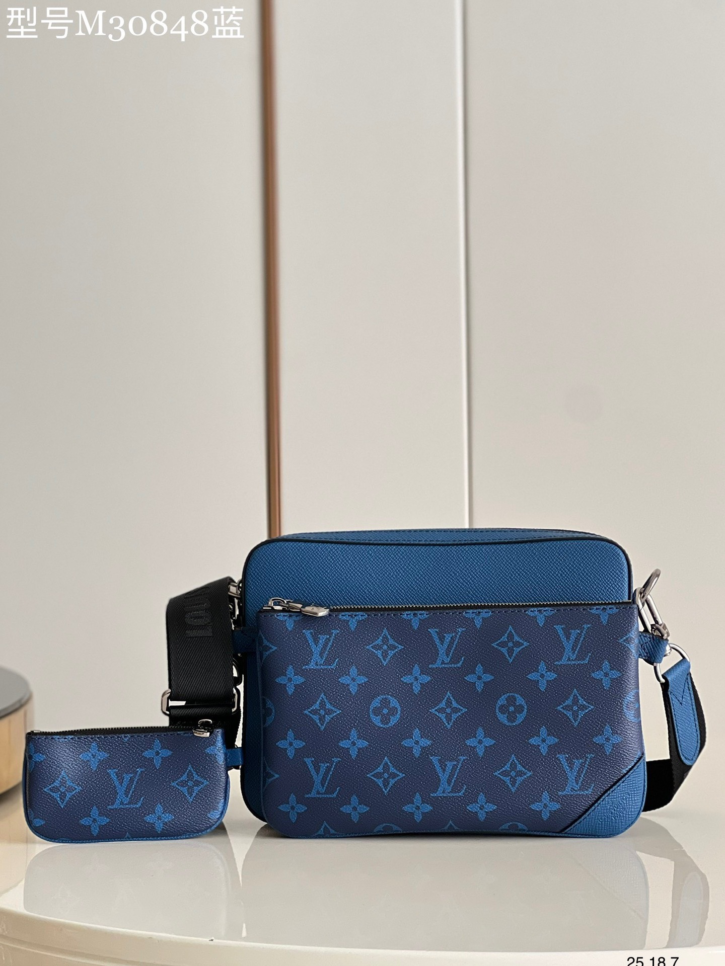 Túi xách Louis Vuitton Siêu Cấp RLCLV1851
