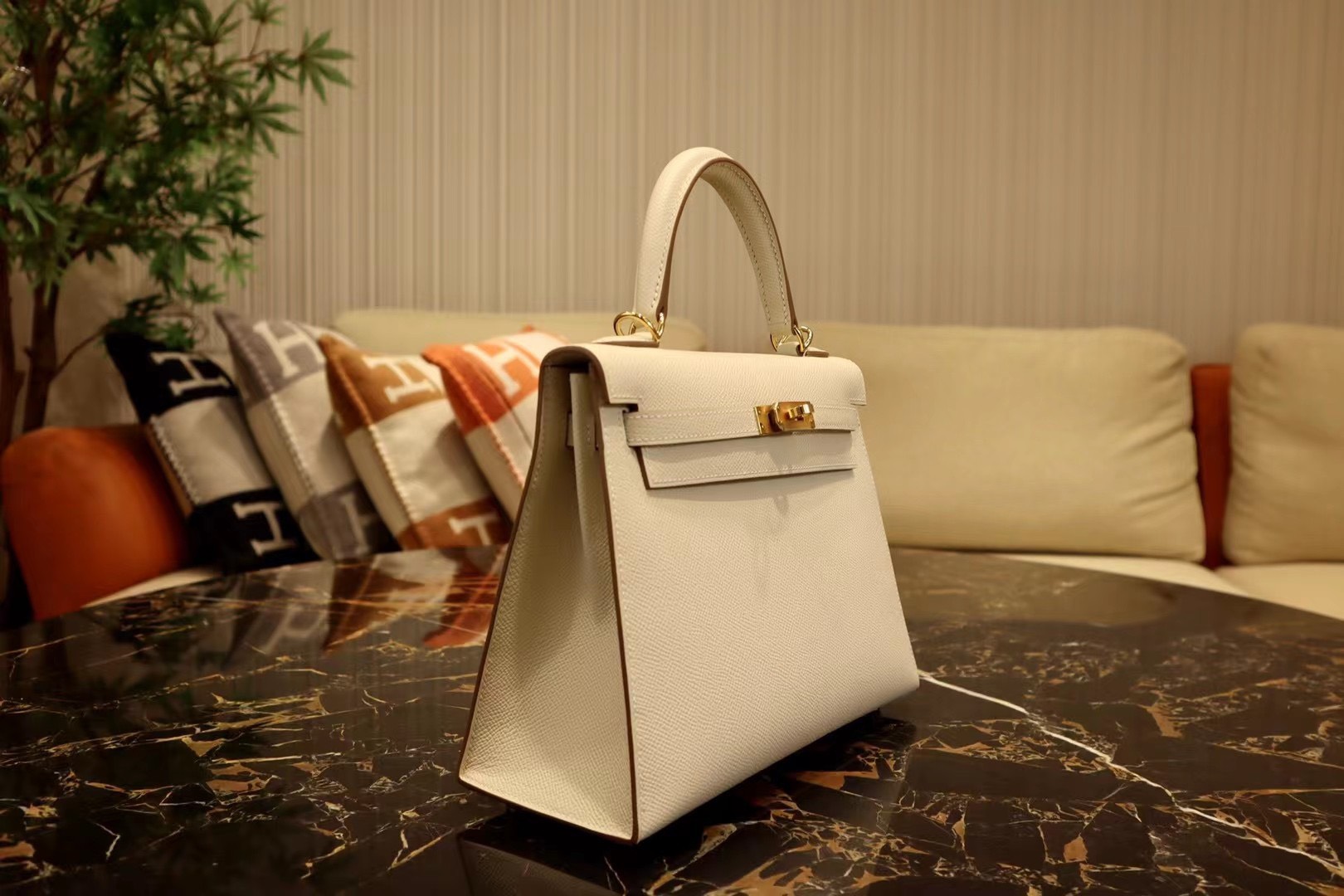 z3290952434199_3852ec8e73f2db53d72b6340032ff0ea