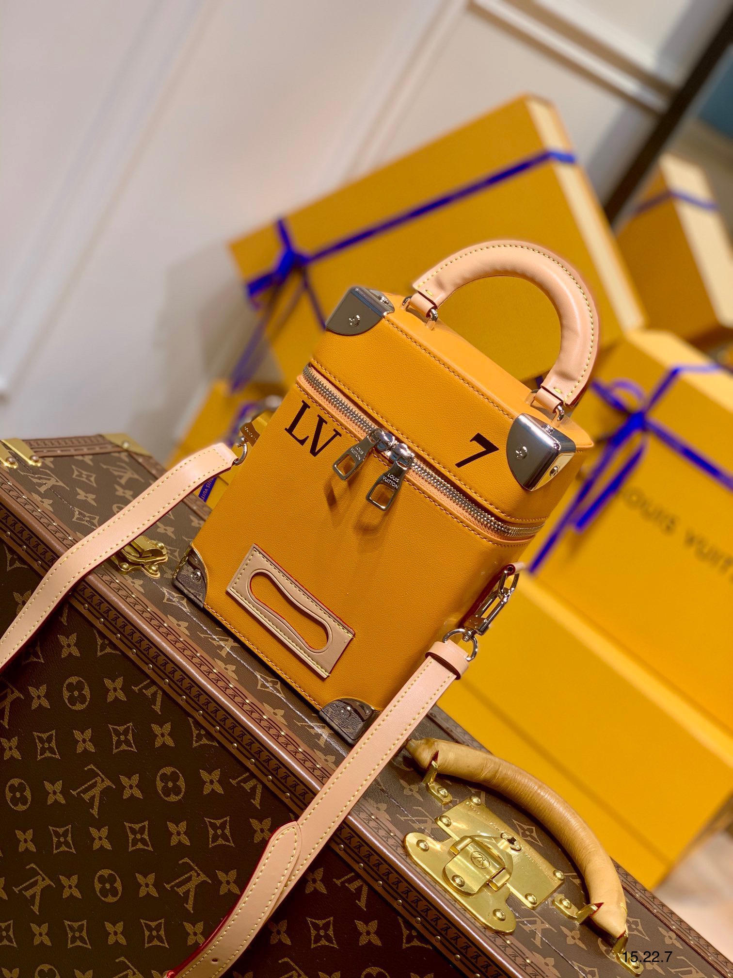 Túi xách Louis Vuitton Siêu Cấp RLCLV2002