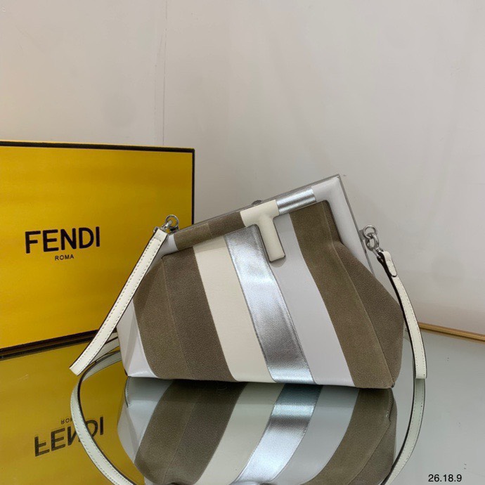 Túi Xách Nữ Fendi Siêu Cấp RLCFD2081