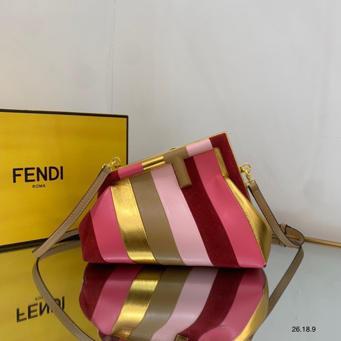 Túi Xách Nữ Fendi Siêu Cấp RLCFD2082