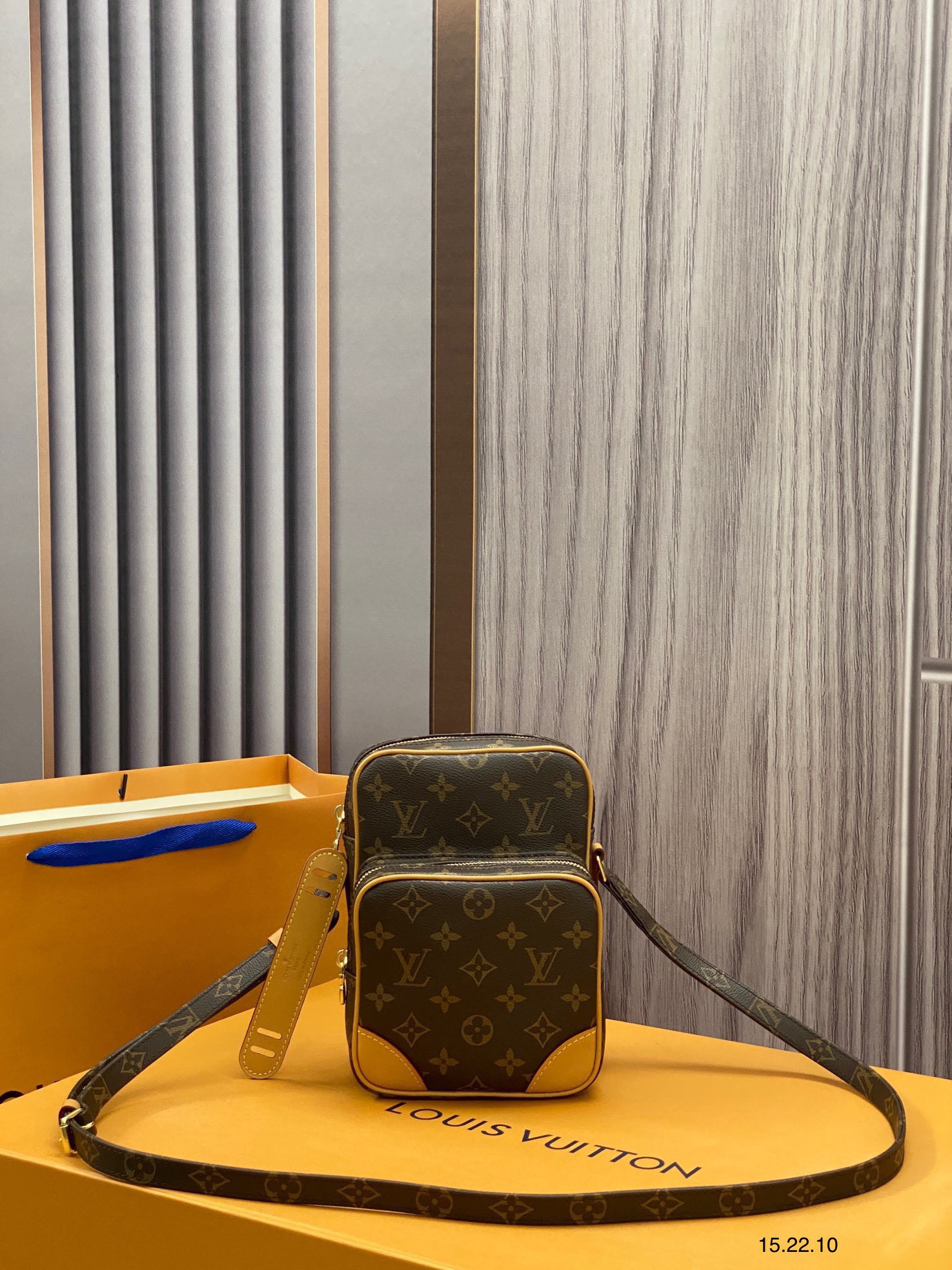 Túi xách Louis Vuitton Siêu Cấp RLCLV2266