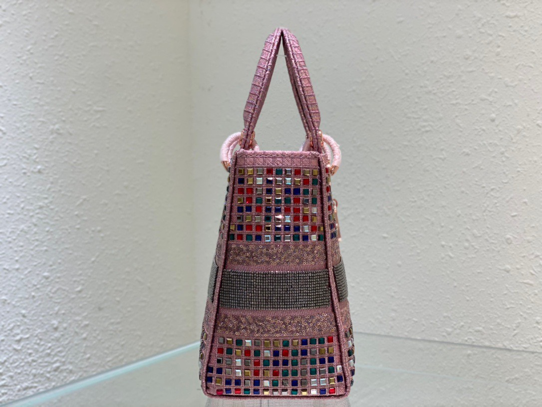 z3717602705718_324b4af786ca0bfc27eed8138acc36e7