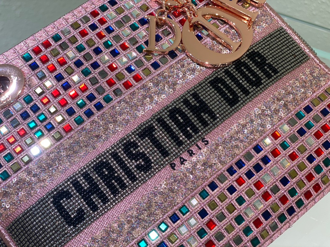 z3717602722140_2dbccf427277a967ae7119bff22143a6