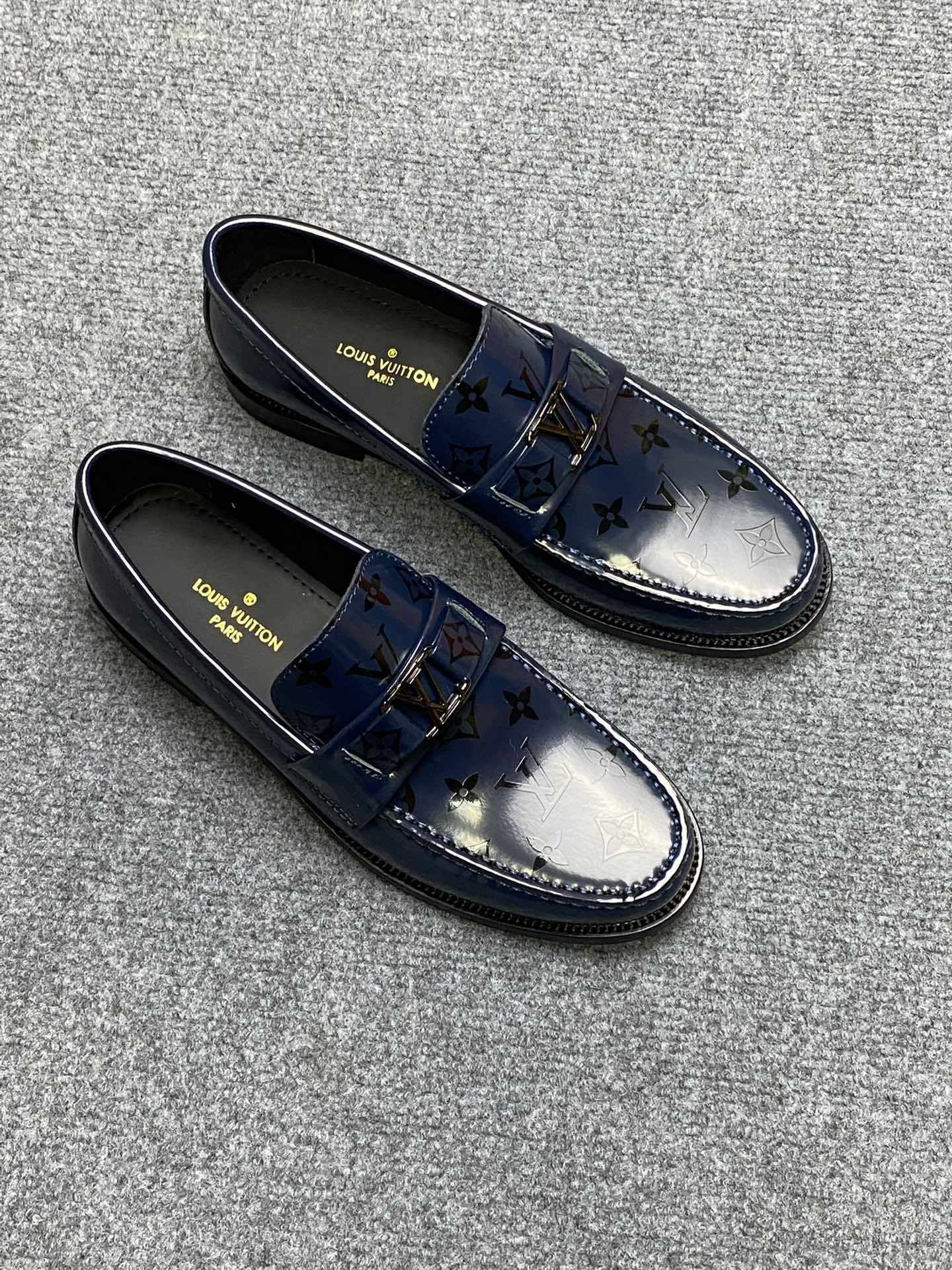 Giày nam Louis Vuitton Siêu Cấp RLCLV2468