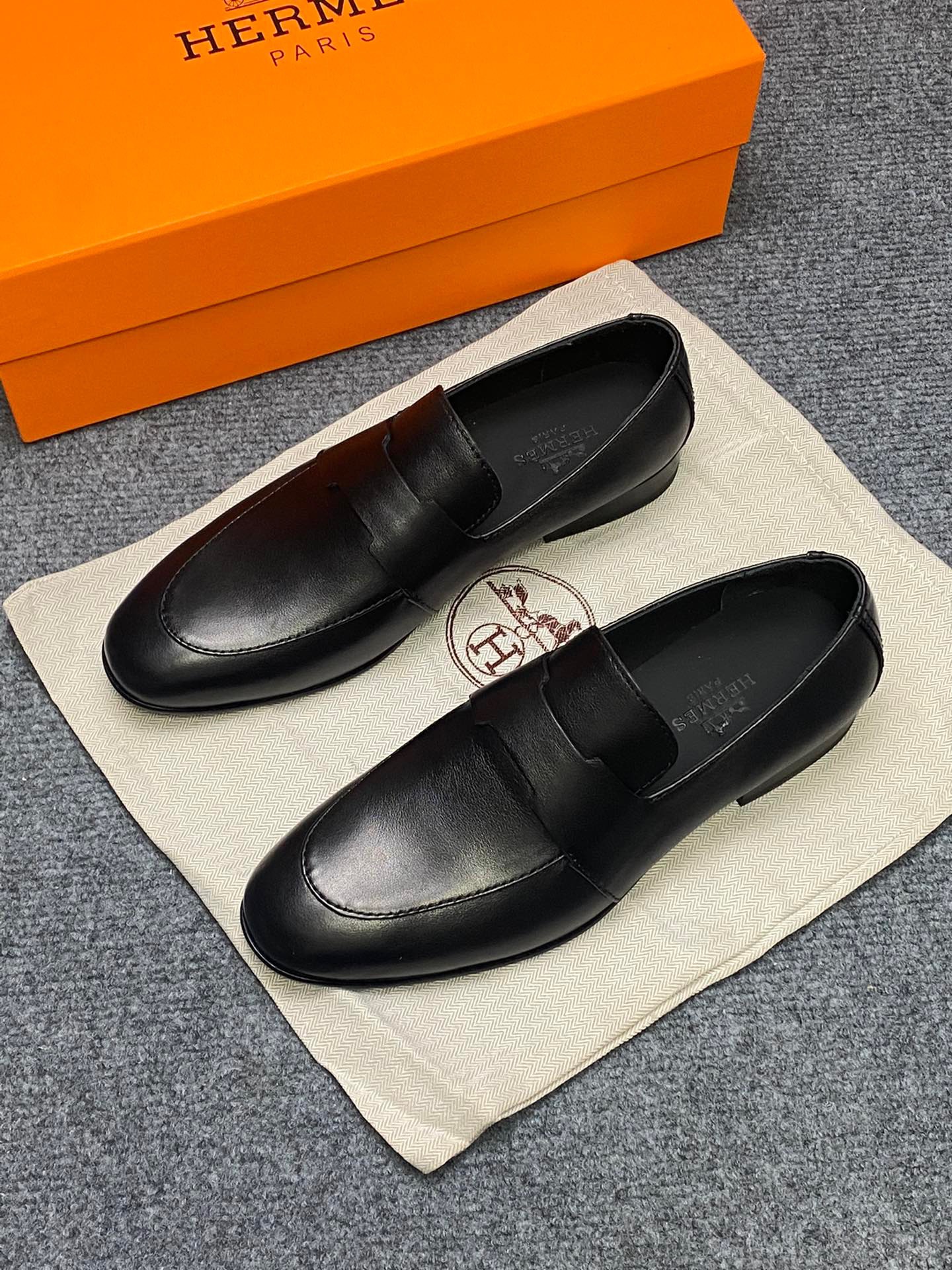 Giày nam Hermes Siêu Cấp RLCHM2484