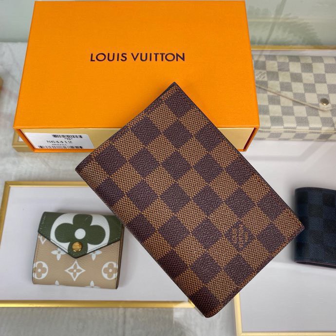 Ví nam Louis Vuitton Siêu Cấp RLCLV2649