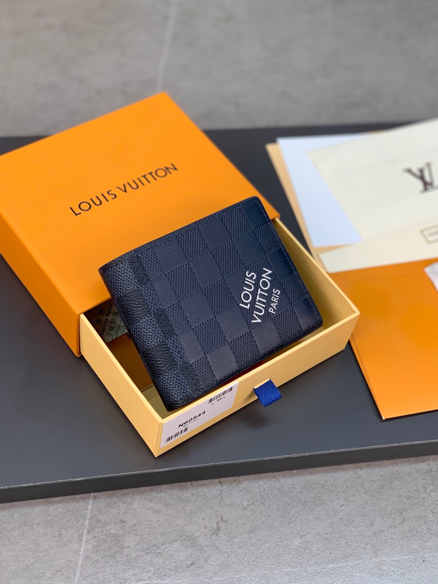 Ví nam Louis Vuitton Siêu Cấp RLCLV2660