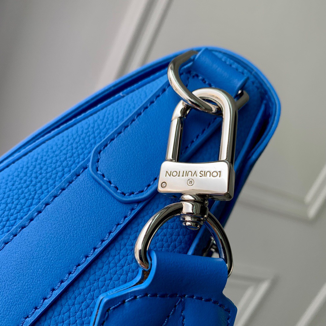 z4483950605781_379392a6a2fd4963561e8a71256db772