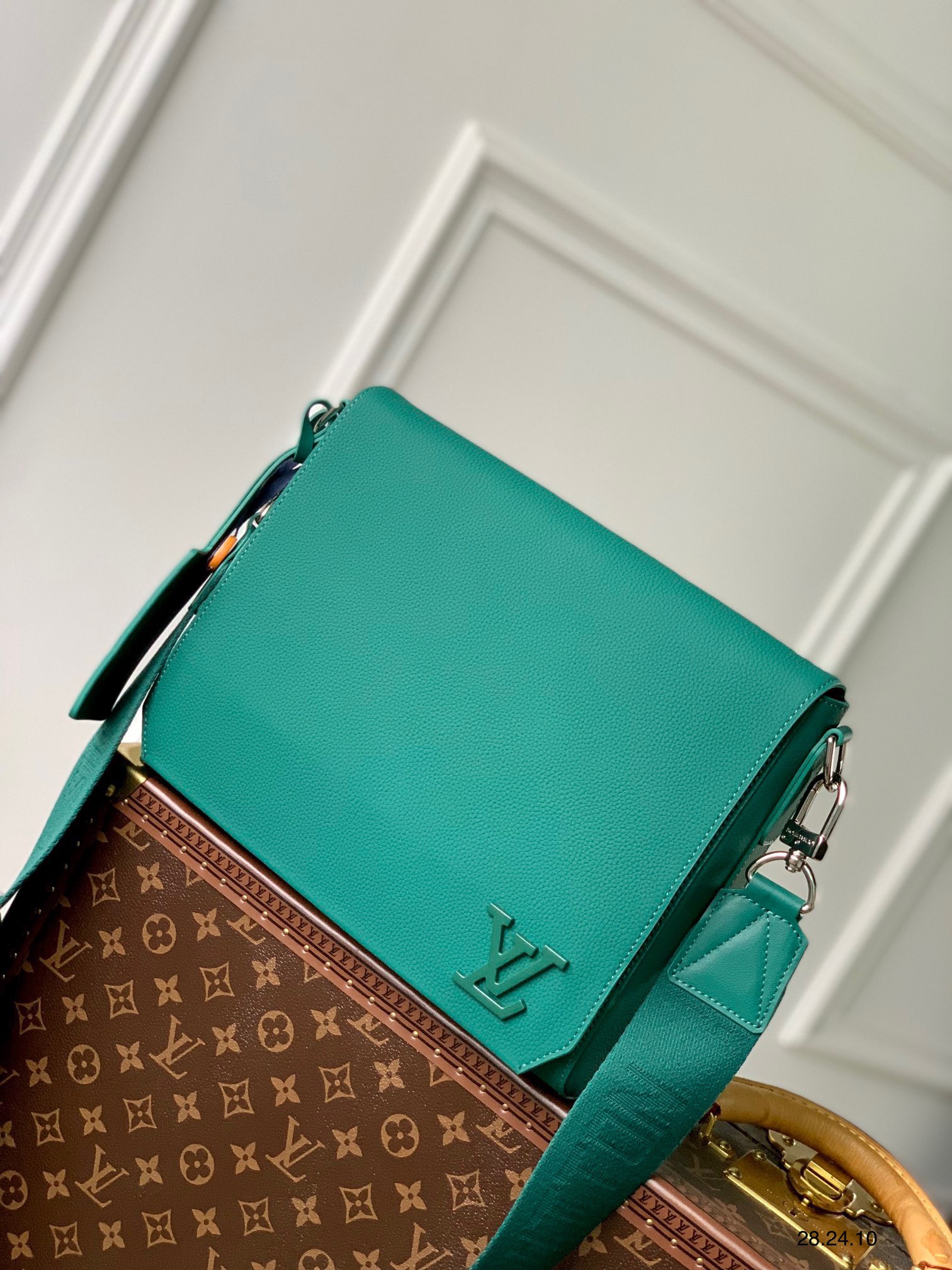 Túi xách Louis Vuitton Siêu Cấp RLCLV2695