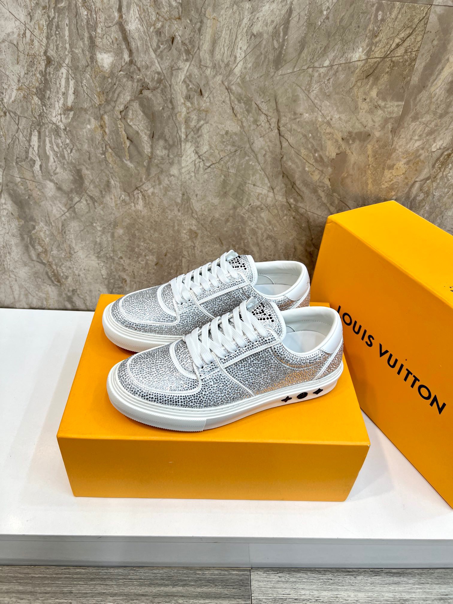 Giày nam Louis Vuitton Siêu Cấp RLCLV2760