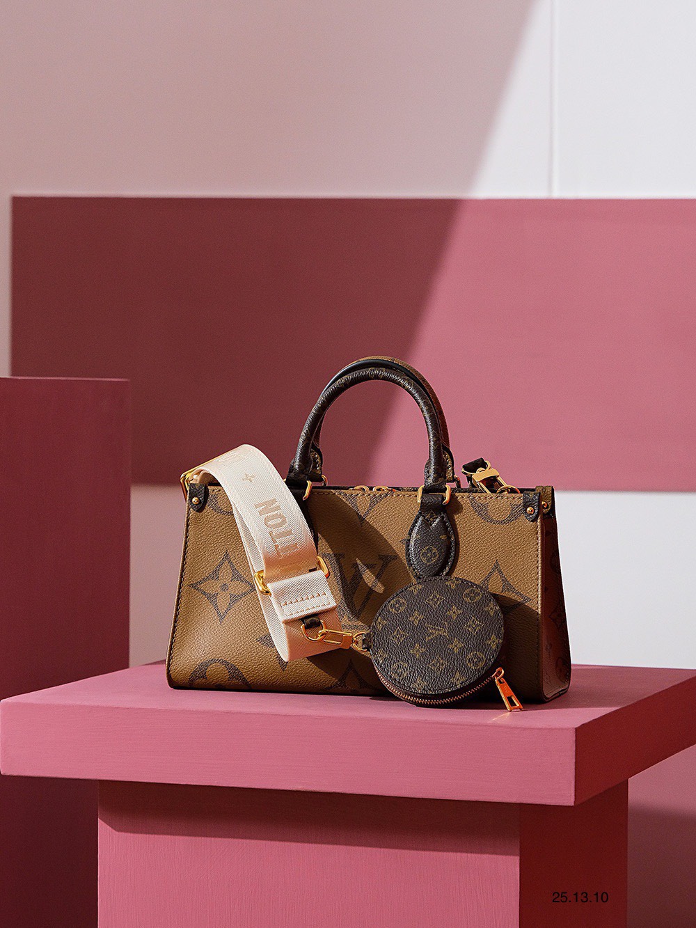 Túi xách nữ Louis Vuitton Siêu Cấp RLCLV2765