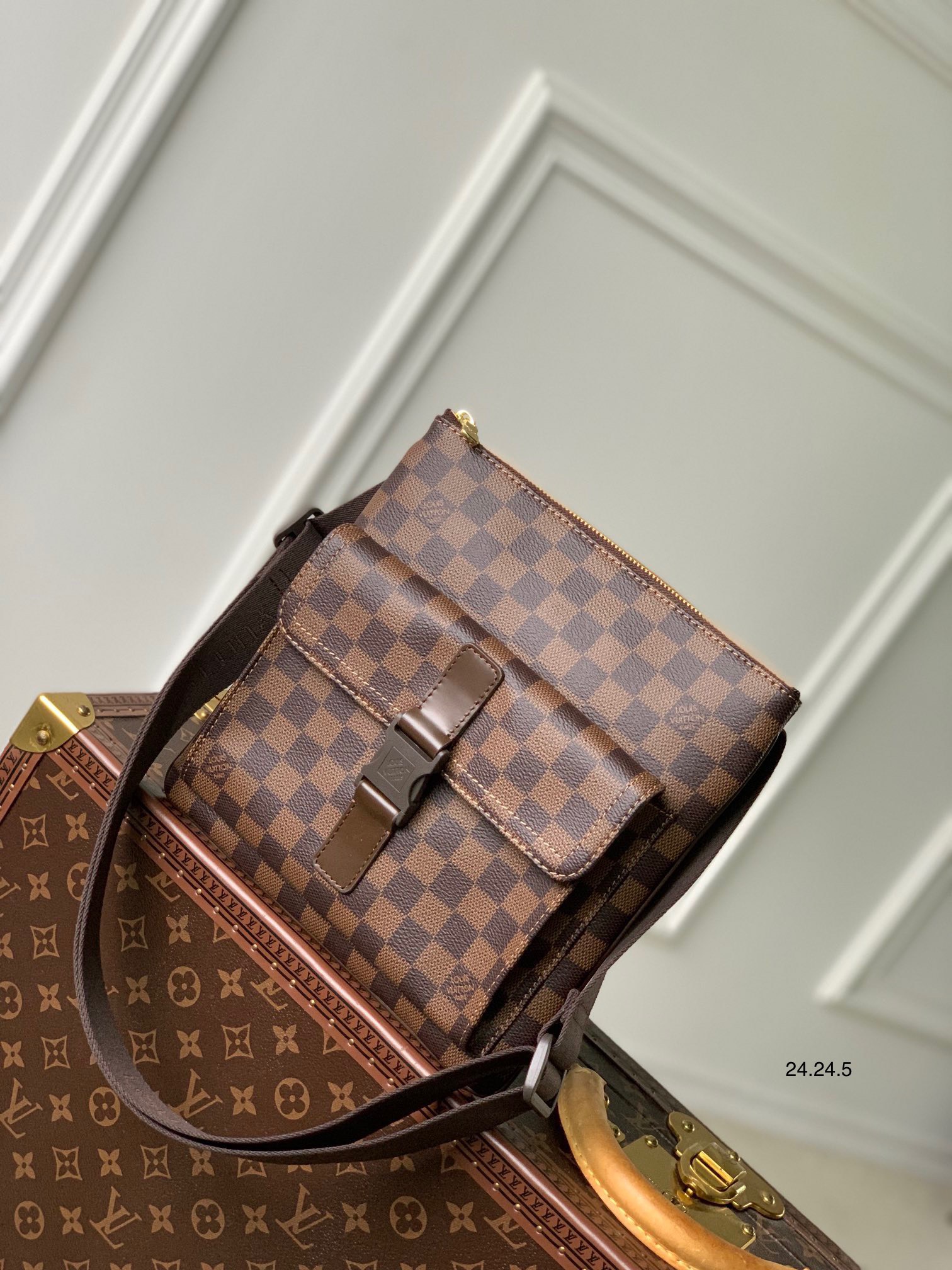 Túi xách Louis Vuitton Siêu Cấp RLCLV2803