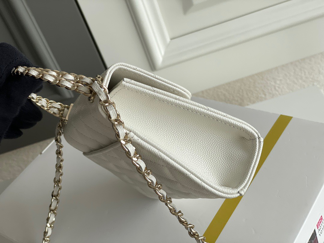 z5206754733020_5cf68ef1dbd609952e42ac397496378e