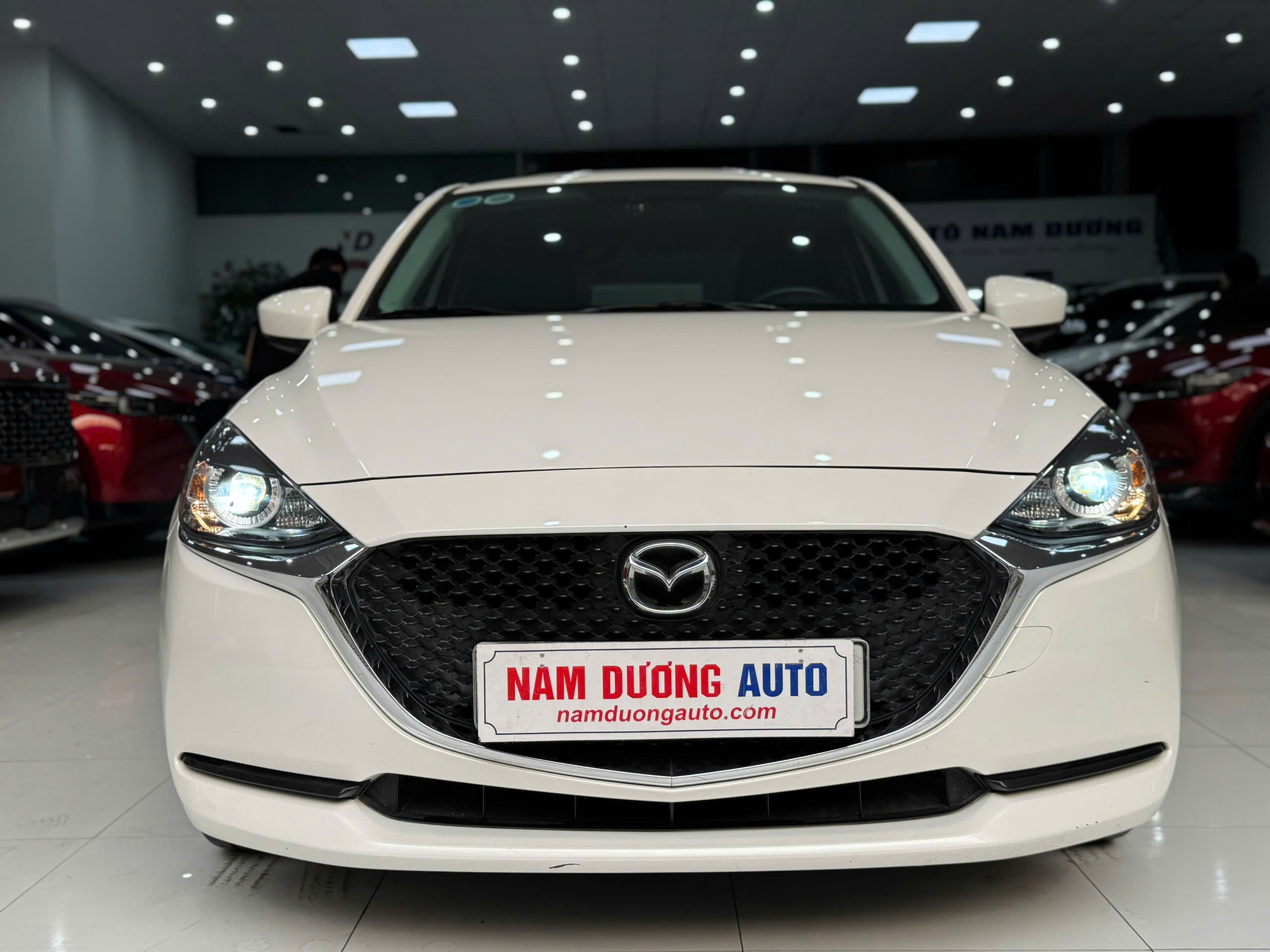 Mazda 2 2023 AT