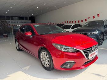 Mazda 3 Hatchback 2017 màu đỏ