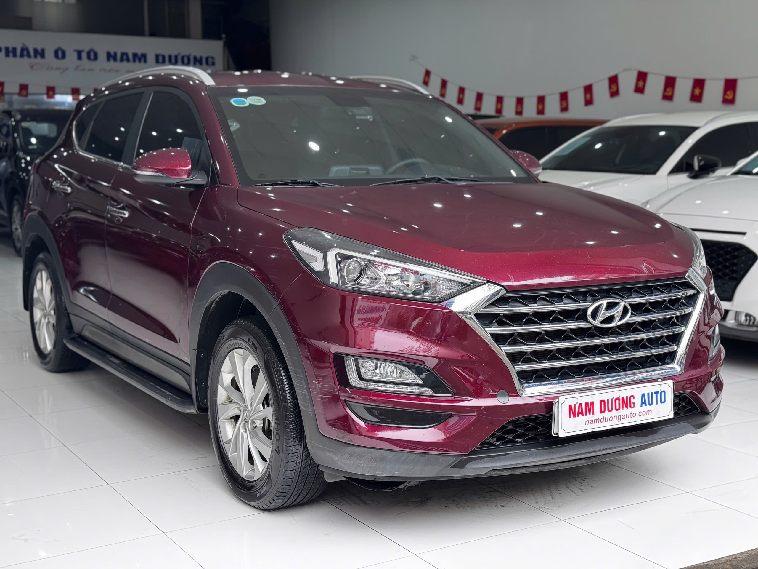 Tucson 2.0 AT 2020 màu đỏ