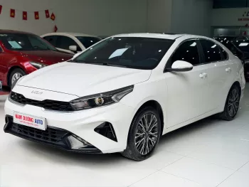KIA K3 1.6 Luxury 2024 màu trắng