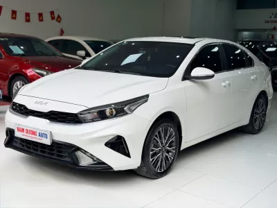 KIA K3 1.6 Luxury 2024 màu trắng