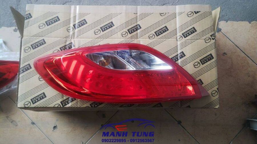 ĐÈN HẬU MAZDA2-2S