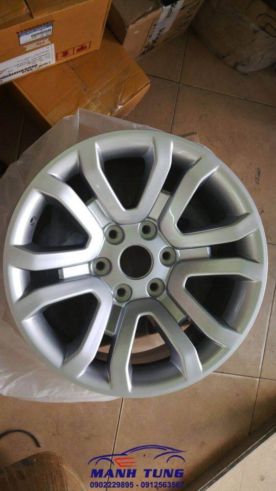 LA ZĂNG EVEREST 2014