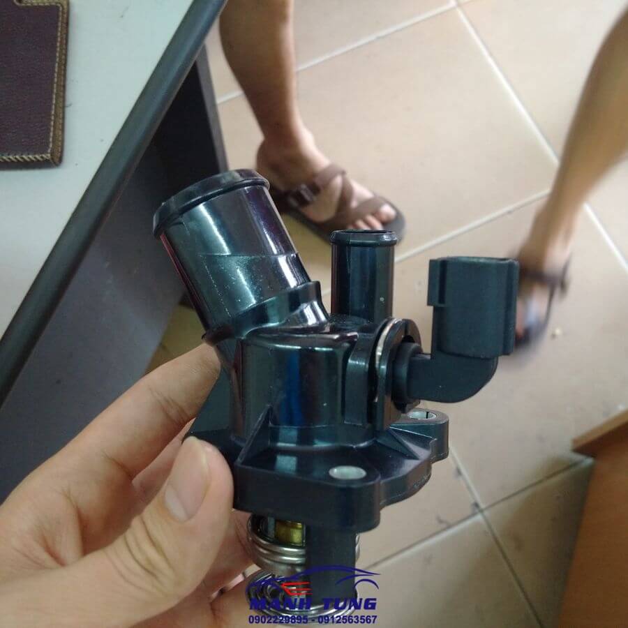 VAN HẰNG NHIỆT MONDEO 2.0