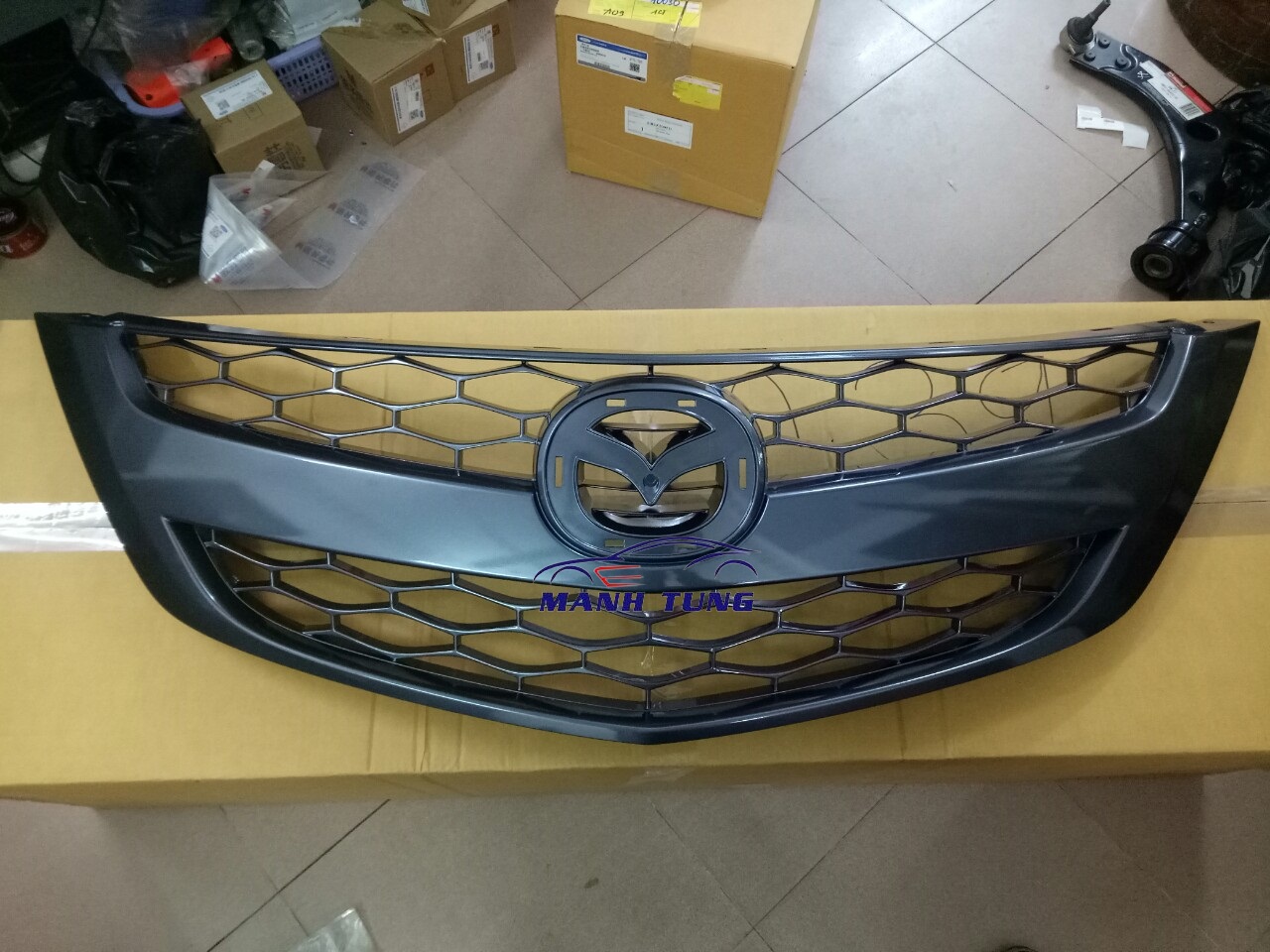 Mặt ca lăng,BT50 2014 - UC2E50710EBM - MZG039NA