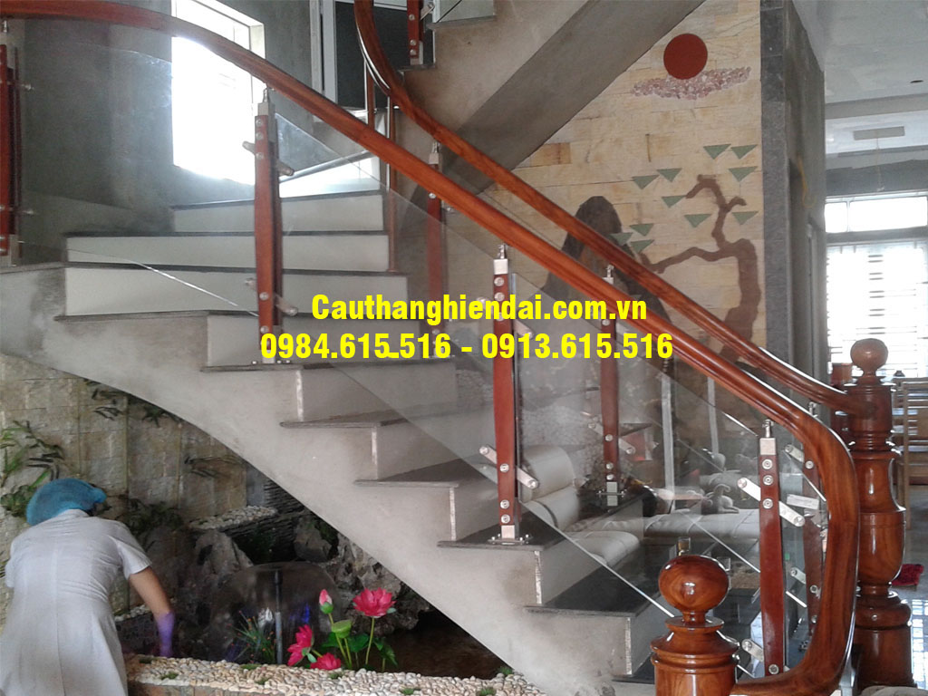 Báo giá cầu thang kính đẹp, giá rẻ nhất Hà Nội 0984.615.516