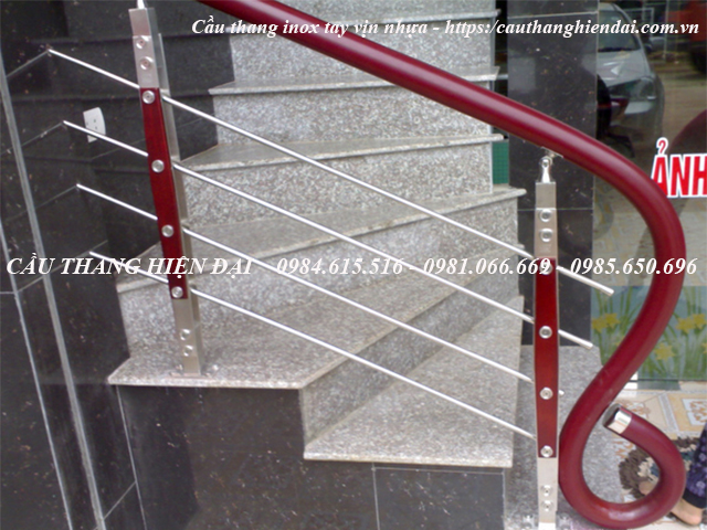 Mẫu trụ tay vịn nhựa cầu thang inox đẹp nhất năm 2021 thi công tại hà nội