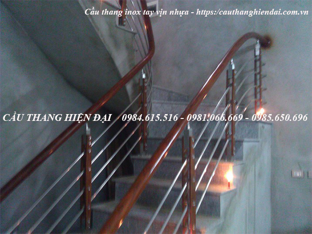 cầu thang inox giá rẻ nhất hà nội