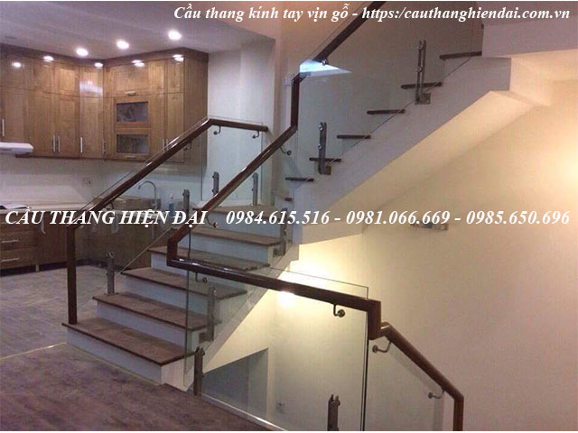 Cầu Thang Xương Cá, Cầu thang Kính, Cầu thang sắt, cầu thang sắt mỹ thuật, cầu thang inox, Uy Tín, Chất Lượng, Thi công Nhanh, đúng tiến độ.