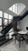 CẦU THANG KÍNH ÂM SÀN