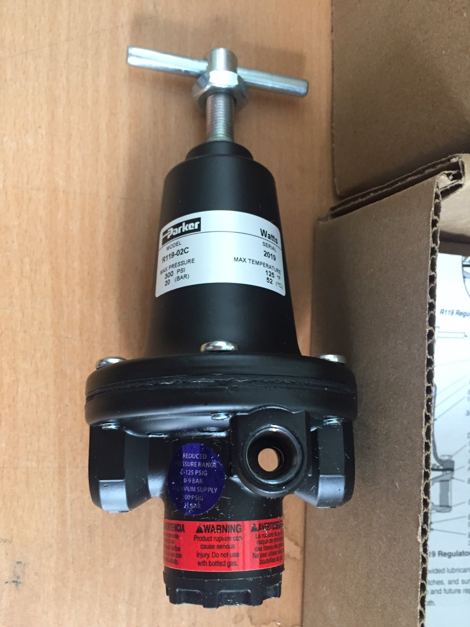 Điều áp parker R119-02C