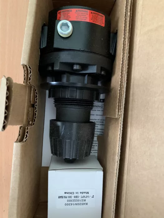 Điều áp Regulator PARKER R26-C4-GH0