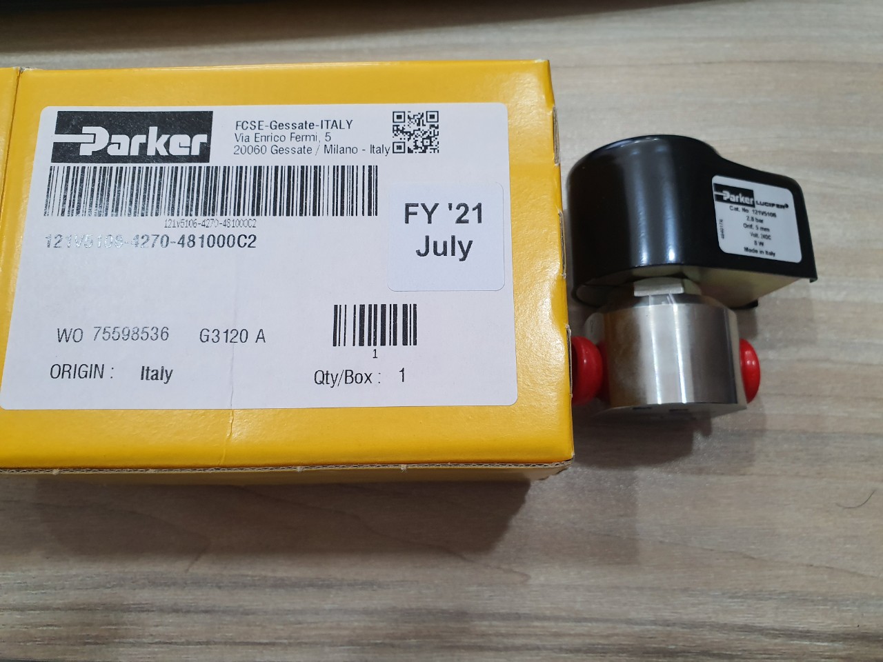 Van điện từ PARKER 121V5106-4270-481000C2