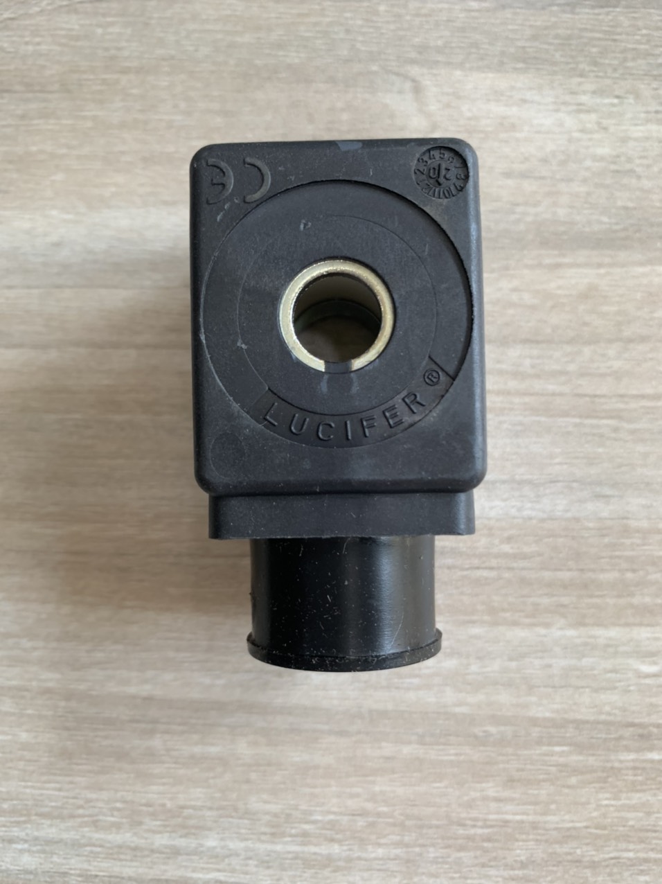 Cuon cam Parker 483510S6 (4)