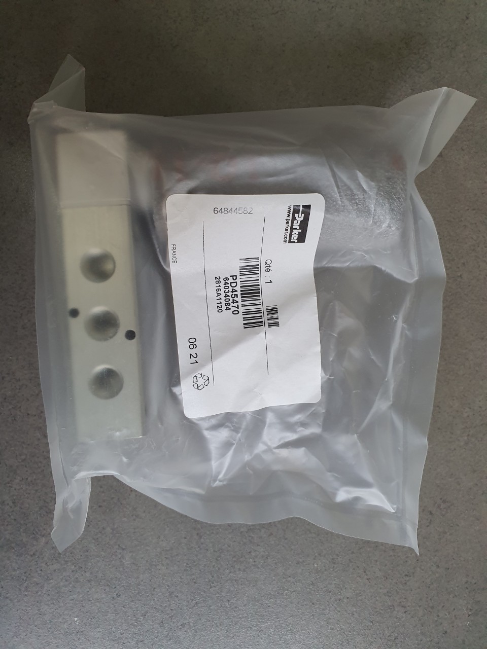 Van tay 5/2 , tự hồi về bằng lò xo Parker PD 45470