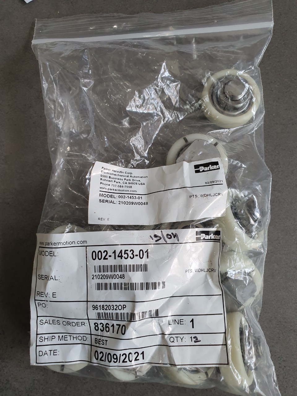 Bánh xe lắp sẵn ốc chữ T, đồng tâm Parker, P/N: 002-1453-01