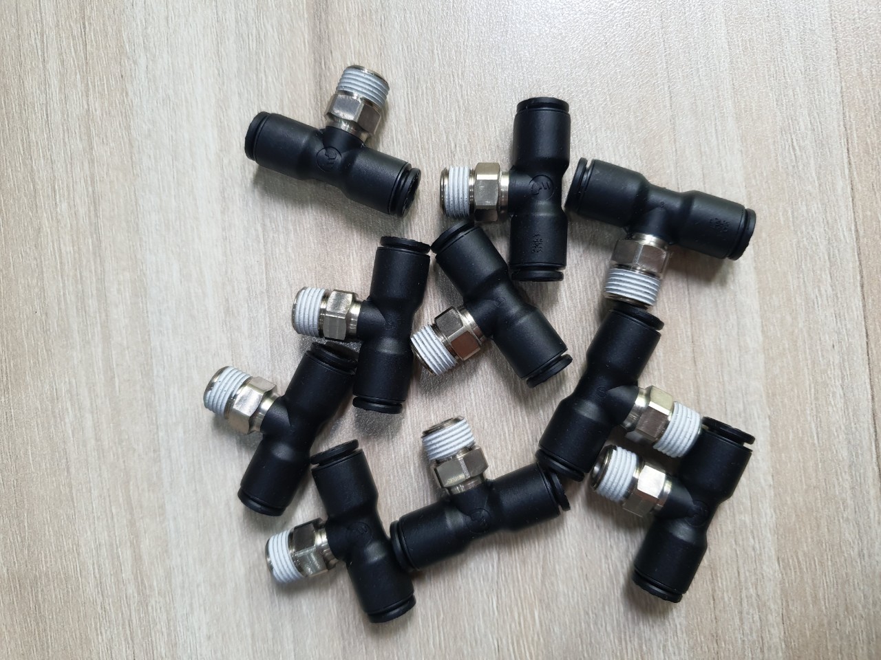 Pneumatic Push-In Fittings - LF 3000®  #3108 06 10 - 1