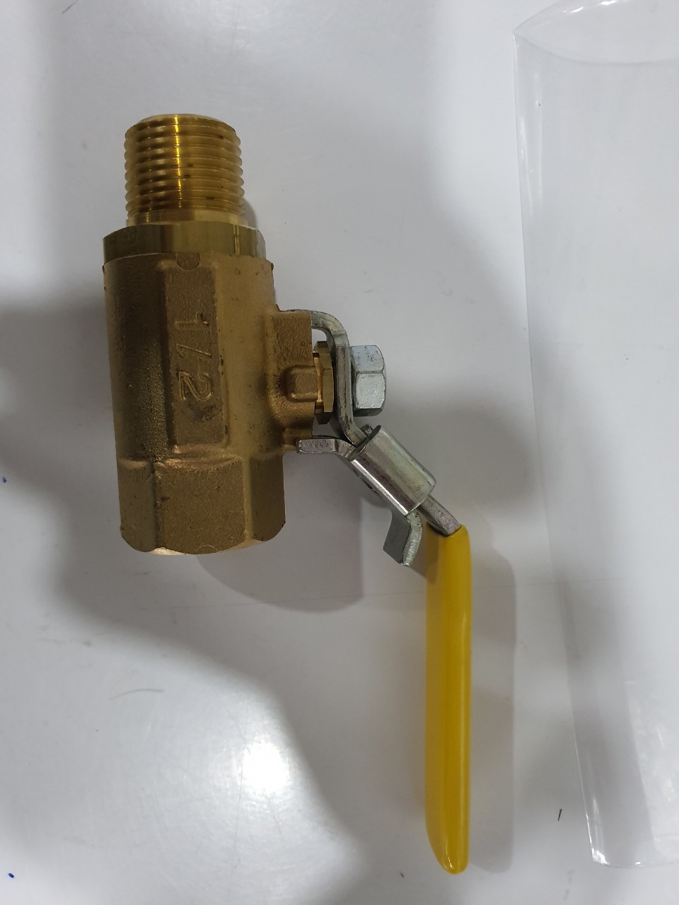 73225-.5 BRASS VALVE 1-2