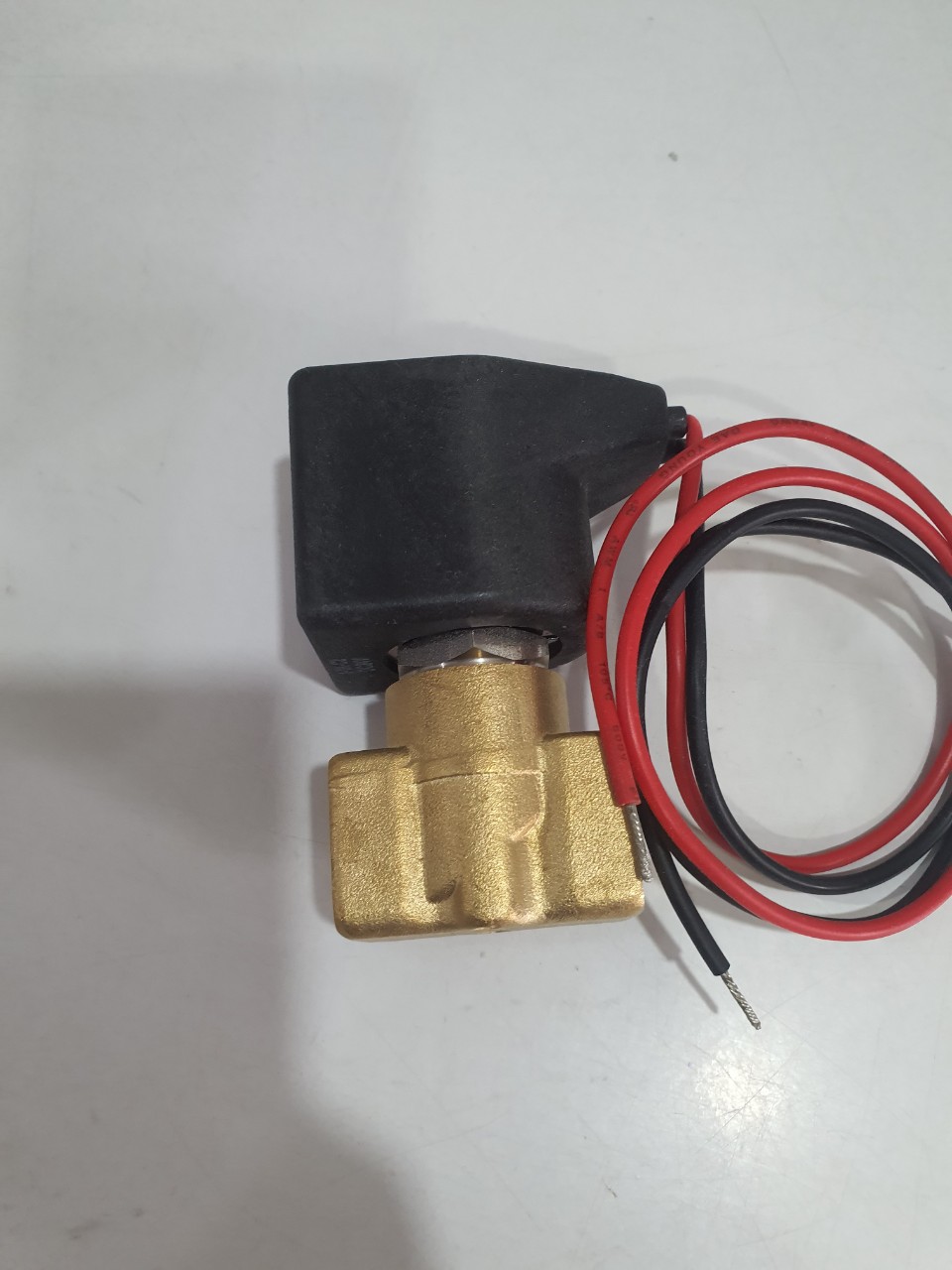 121KBR3QVWV-I-1K-C2 solenoid valve