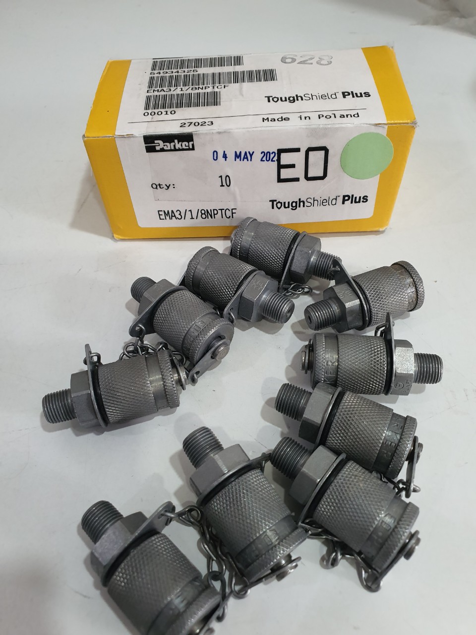 EM3-1-8NPTCF