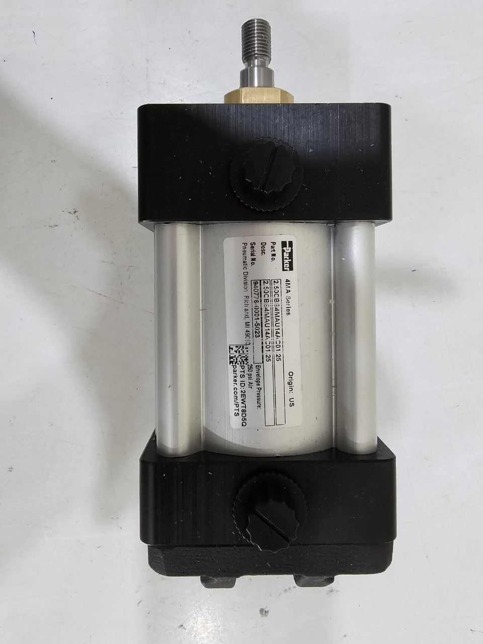 2.50CBB4MAU14AC01.25 PARKER CYLINDER