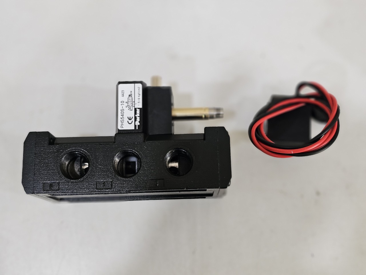 PHS540S-10-24V  D/FL/FL D PARKER SOLENOID