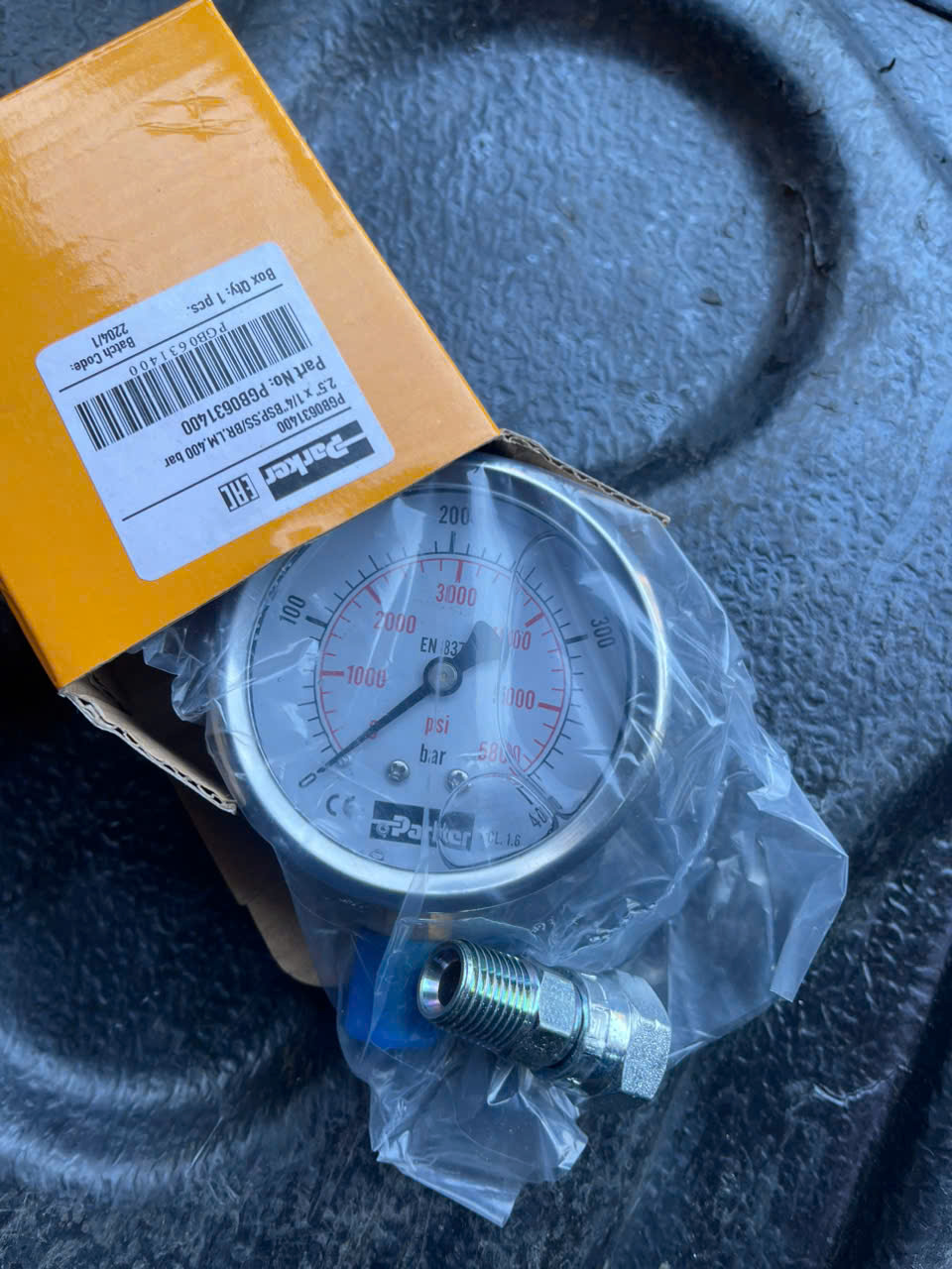 PGB0631400 pressure gauge parker