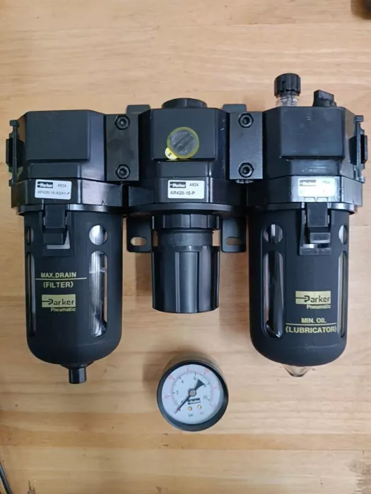 AU420-15-AD41-P PAKRER F+R+L PT 3/8 5um A/D R/G