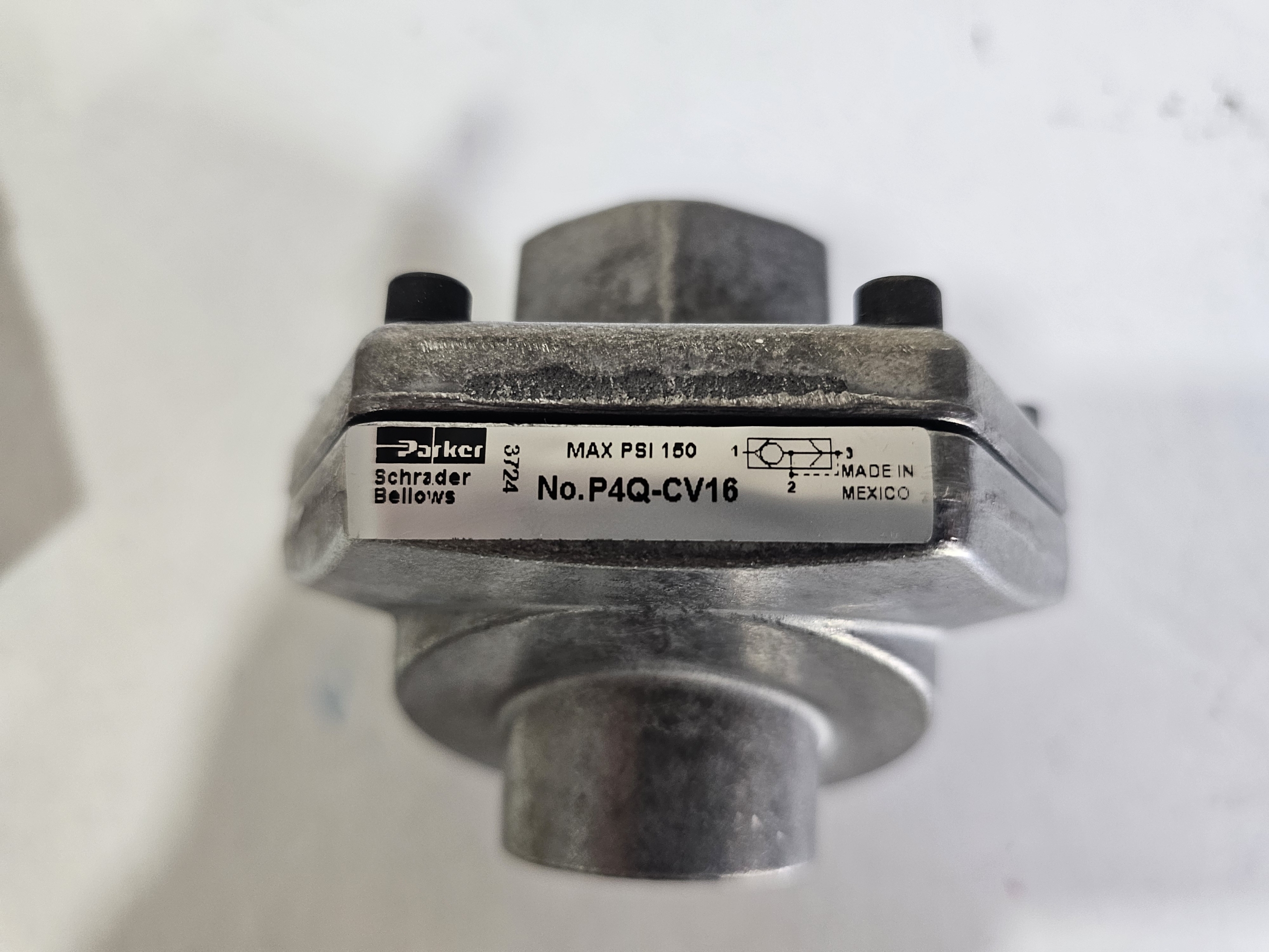 P4Q-CV16 Exhaust valve