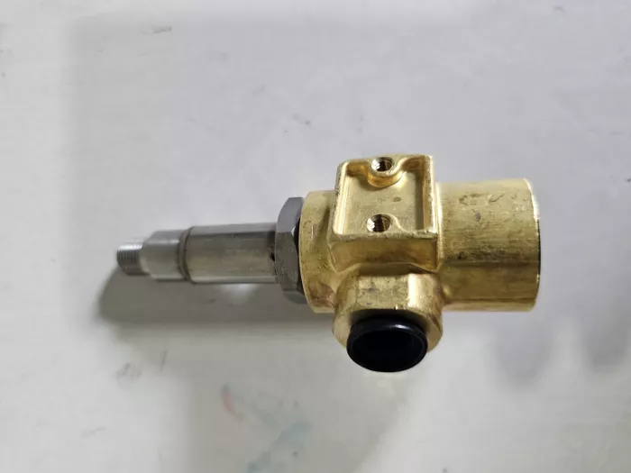 133T21 3 way valve Lucifer