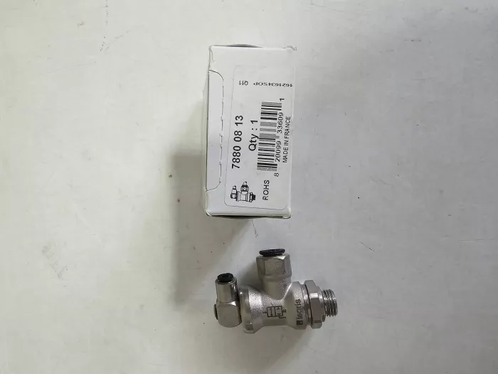 7880 08 13 blocking fitting
